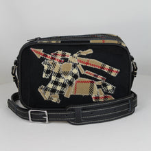 Charger l&#39;image dans la galerie, SACOCHE BANDOULIÈRE REWORKED BURB NOIR BEIGE