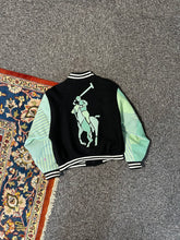 Charger l&#39;image dans la galerie, PRECOMMANDE VARSITY REWORK VERTE